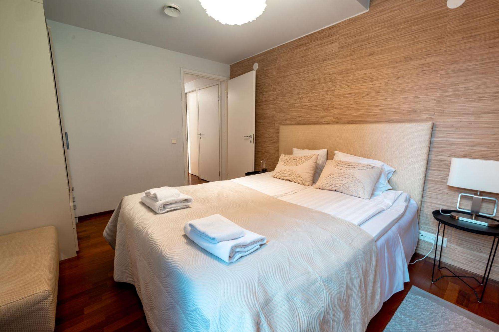 2ndhomes Luxurious Kamppi Center 2br With Sauna & Balcony *