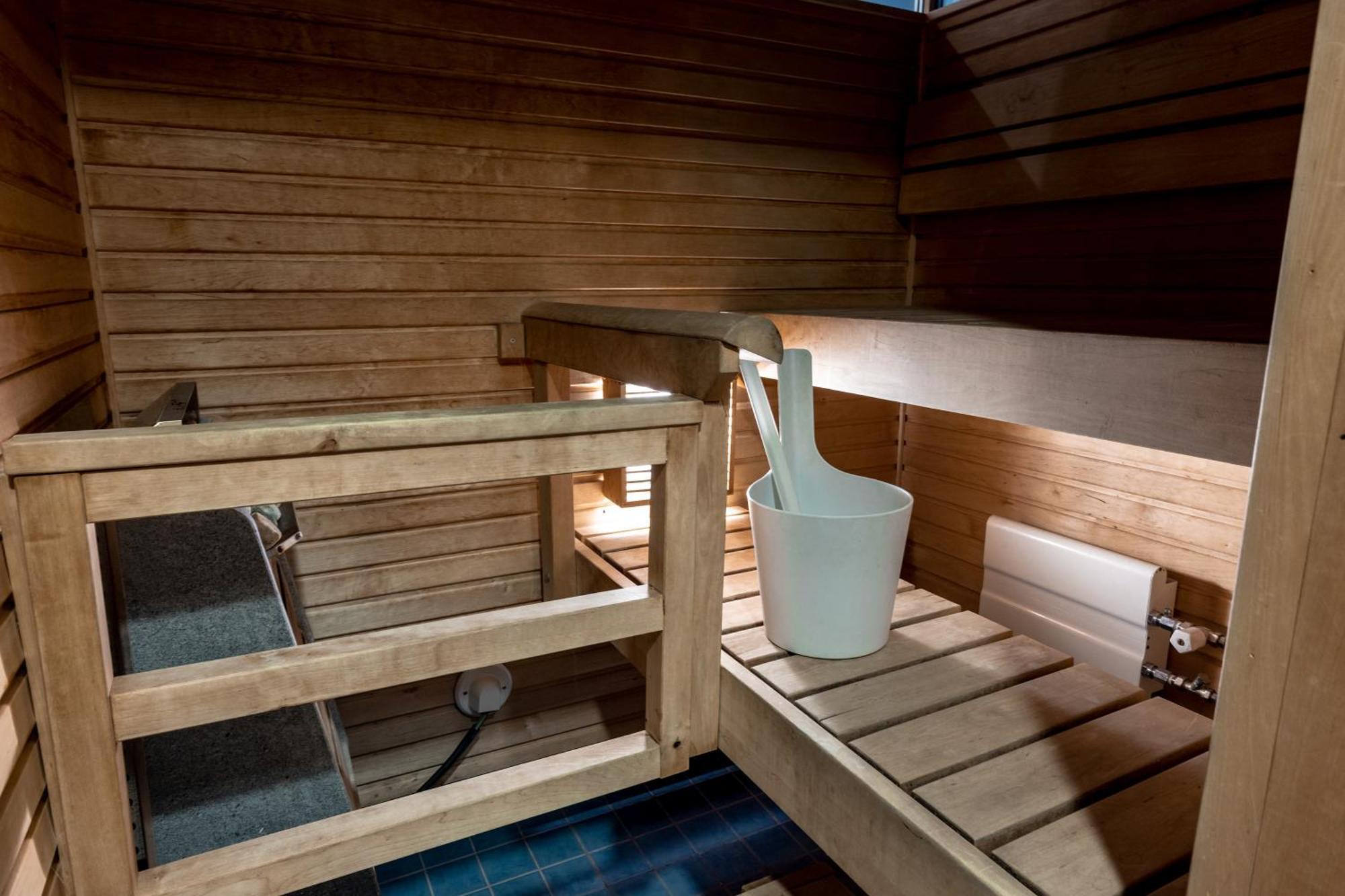 2ndhomes Luxurious Kamppi Center 2br With Sauna & Balcony Helsinki